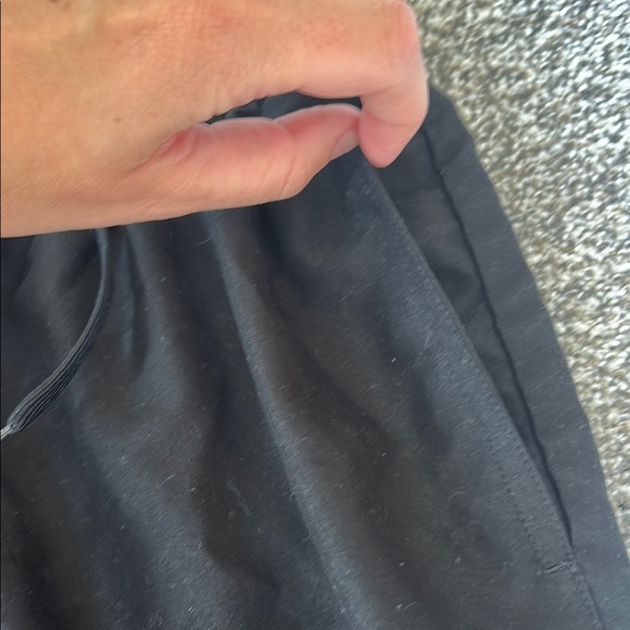 Nike Black Athletic Shorts Lightweight Performance Design - Picture 4 of 5